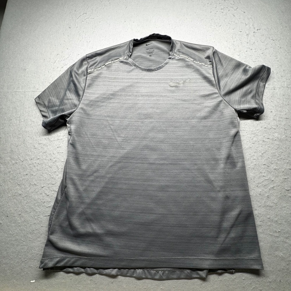 Nike Running Shirt Mens L Gray Dri-FIT Short Sleeve Reflective Training Top